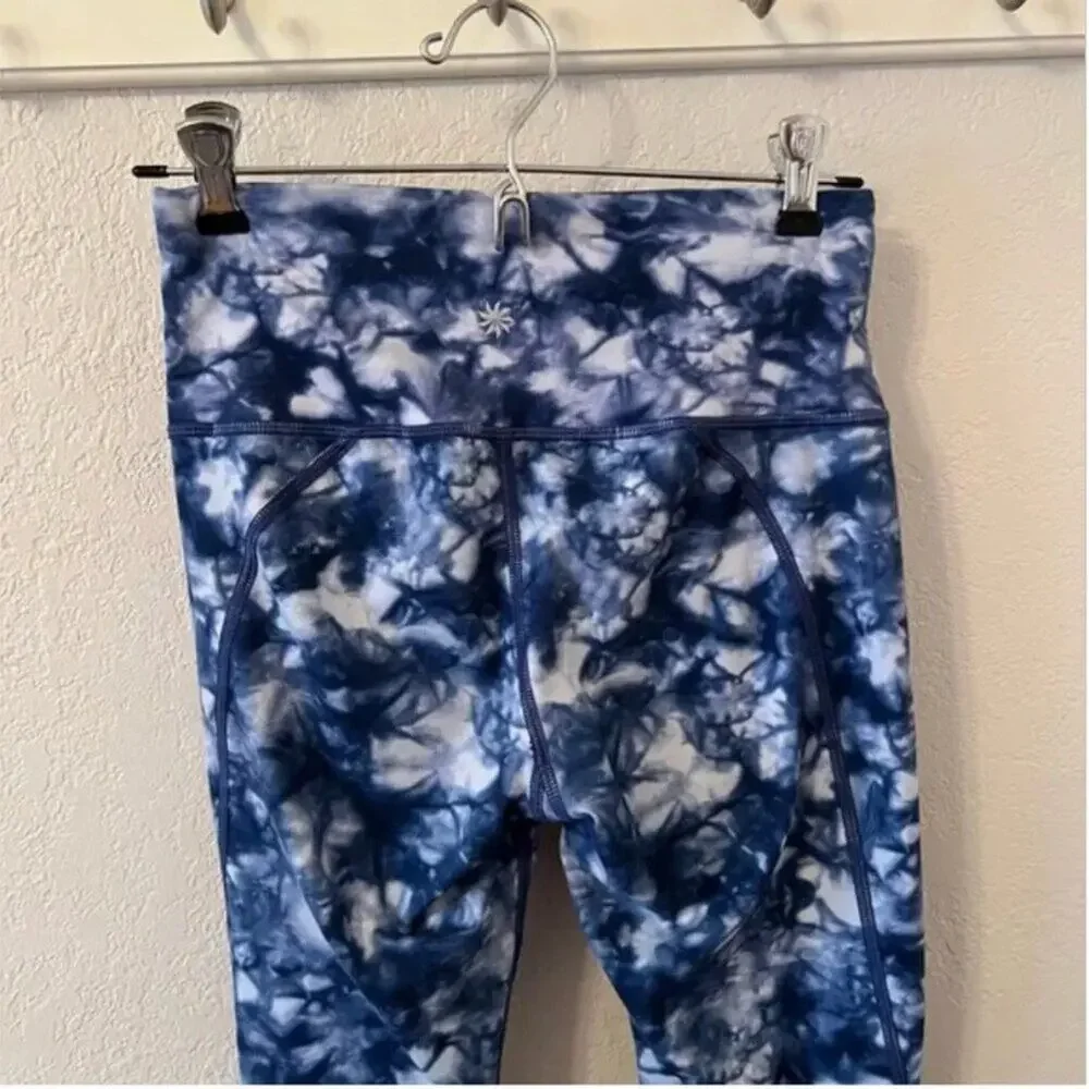 Athleta Blue Tie Dye Salutation 7/8 Tights in Powervita